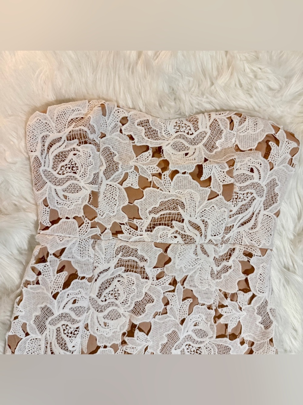 Showpo Lace To Lace Strapless White Lace Midi Dress NWT Size 6 - Picture 3 of 16